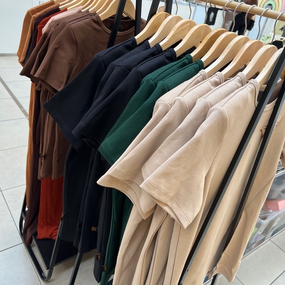 T-Shirt - Picture 15 of 15